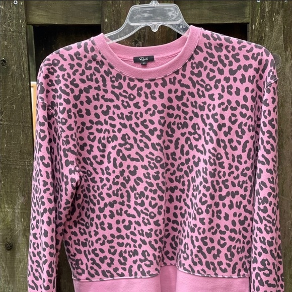 RAILS PINK & BLACK LEOPARD SWEATSHIRT
SIZE MEDIUM….. - Picture 2 of 3